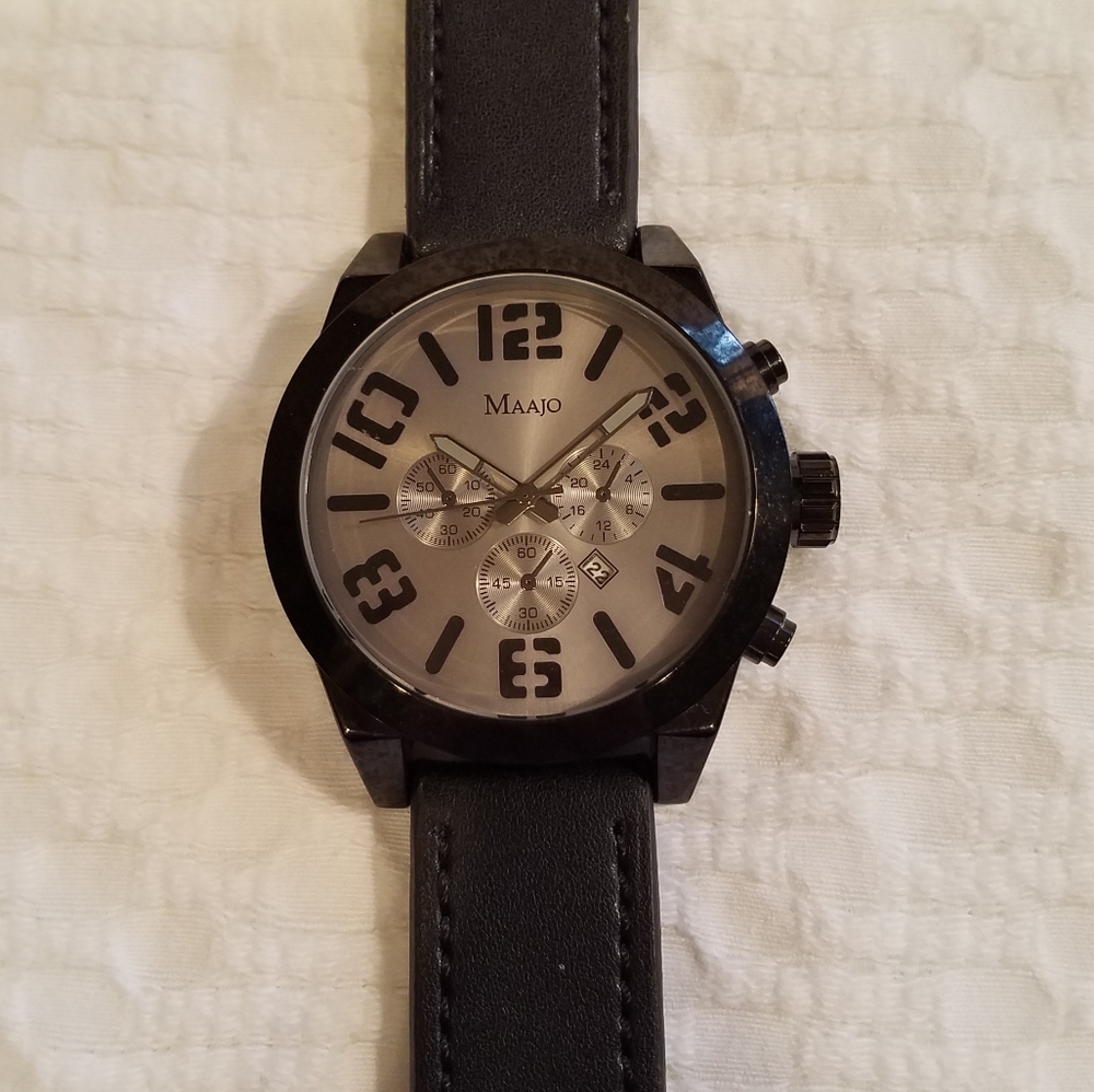 ***SOLD***MAAJO Men's Watch. NWOT - Picture 2 of 9
